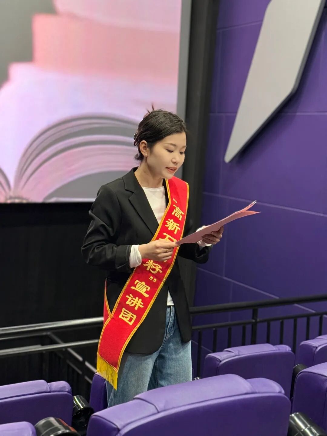 普瑞高新眼科医院参与海宝社区党总支组织的主题党日活动